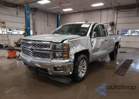 2015 Chevrolet Silverado 1500 1Lt из США, поврежденный, VIN 1GCVKREHXFZ276015
